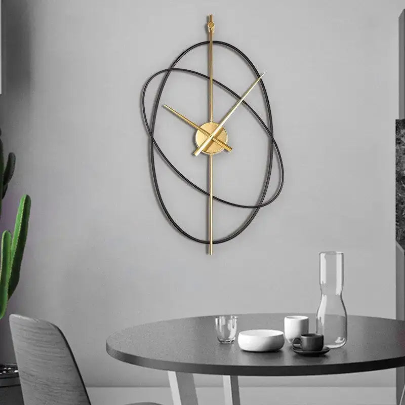 Wandklok Modern met Geometrische Ovalen Ringen en Gouden Wijzers
