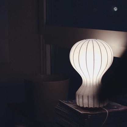 Tafellamp Modern met Cocoon Vorm en Diffuse Lichtverspreiding 4