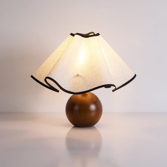 Tafellamp Modern met Sculpturaal Design en Golvende Kap 1
