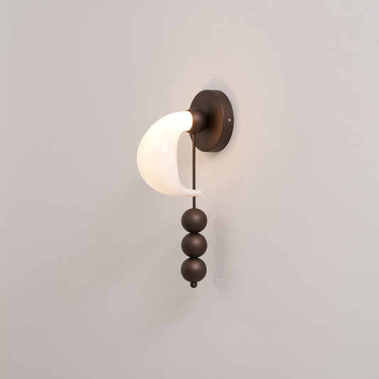 Wandlamp Modern met Slank Design en Warme Lichtverspreiding 1