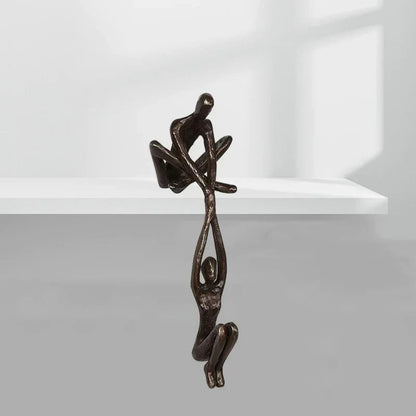 Abstracte Sculptuur van Twee Figuren met Symbolisch Design