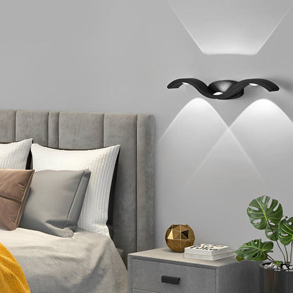 Buiten Wandlamp Modern met Golvend Design en Bidirectionele LED Verlichting IP65