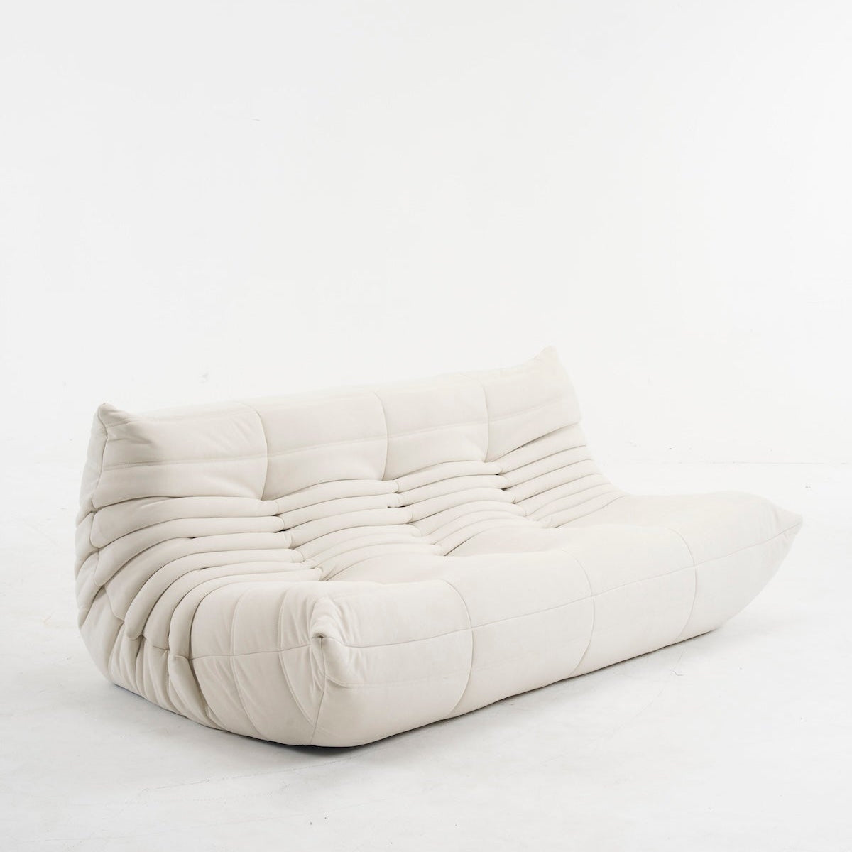 Driezits Lounge Bank Retro met Golvend Gestikt Design
