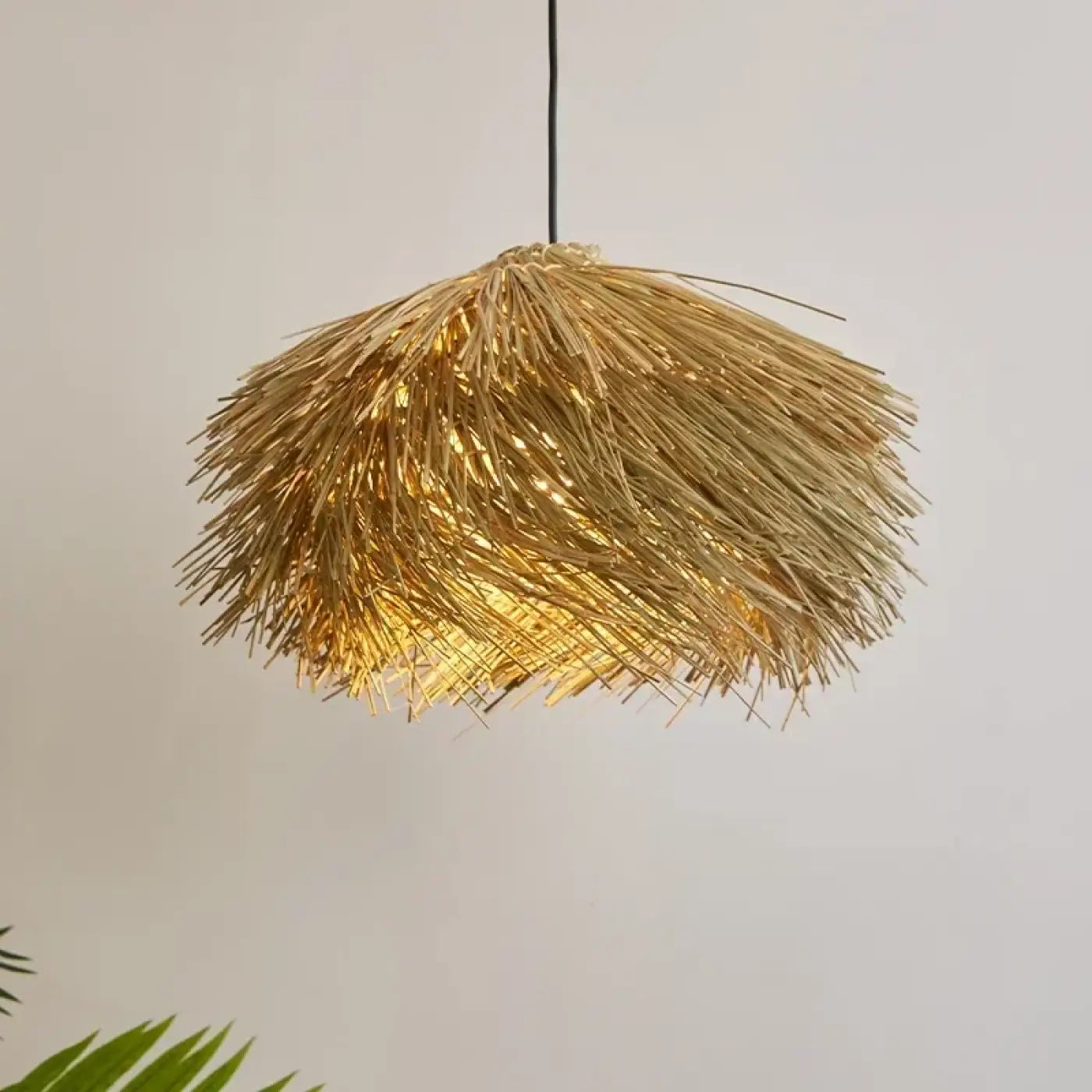 Hanglamp Bohemian met Naturel Stro Kap en Warme Lichtsfeer