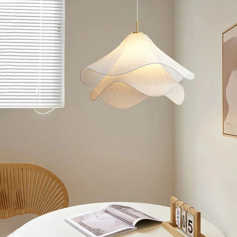 Hanglamp Japandi met Golvende Stoffen Kap en Verstelbare Hoogte