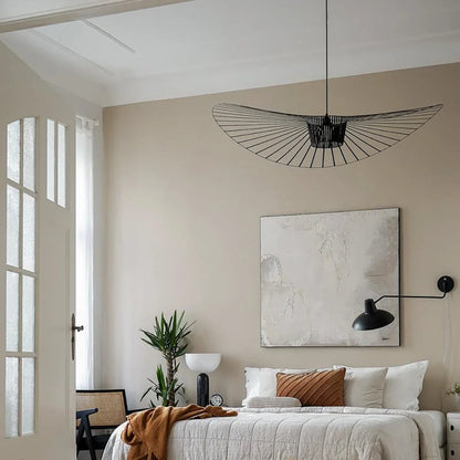 Hanglamp Minimalistisch met Strooien Hoed Design en Draadframe