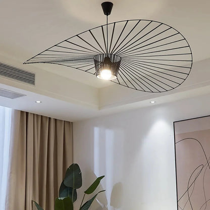 Hanglamp Minimalistisch met Strooien Hoed Design en Draadframe