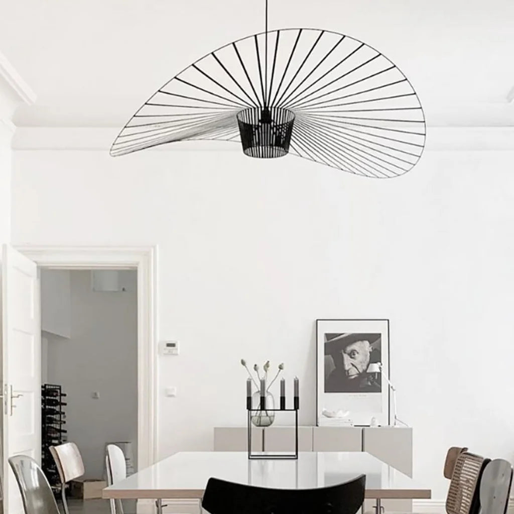 Hanglamp Minimalistisch met Strooien Hoed Design en Draadframe