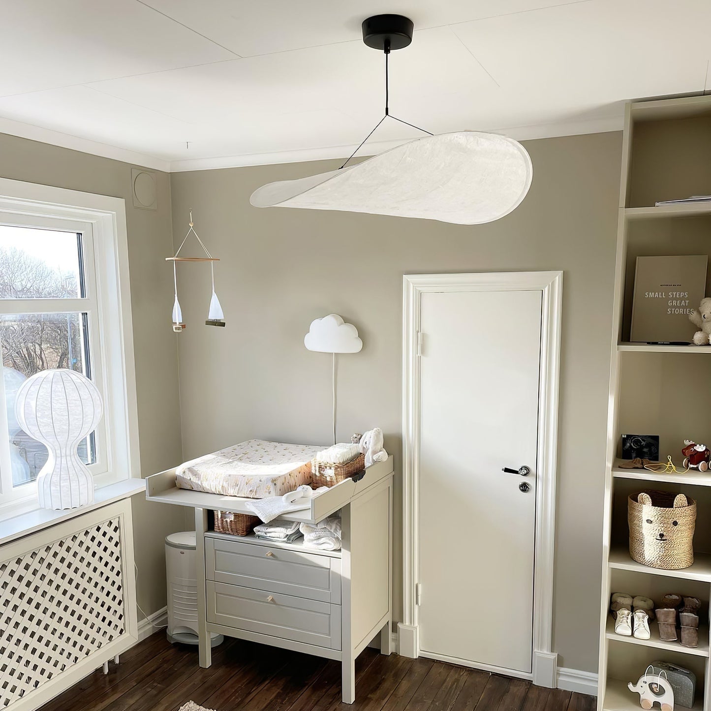 Hanglamp Minimalistisch met Wolkvormige Kap en Geïntegreerde LED