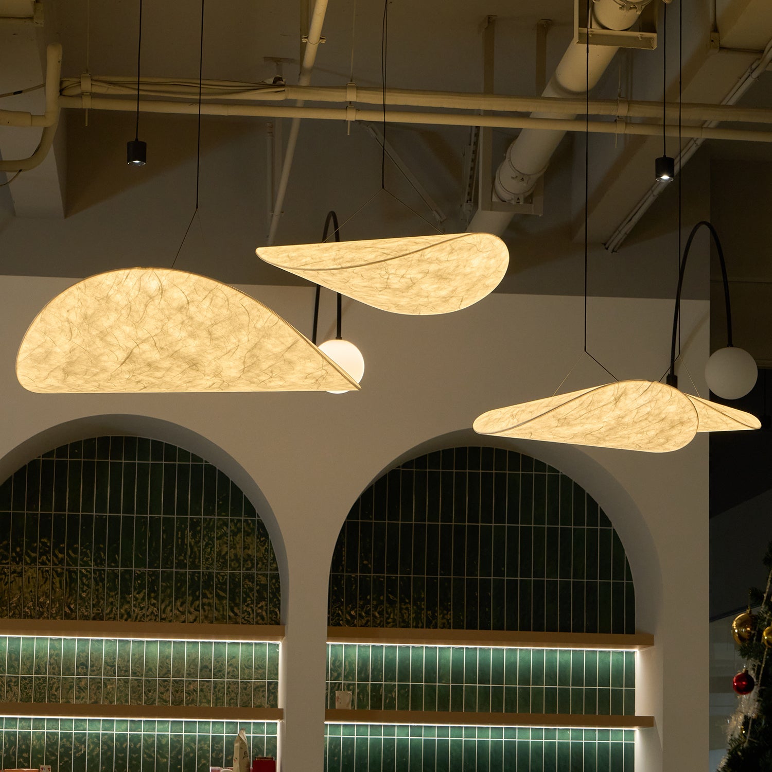 Hanglamp Minimalistisch met Wolkvormige Kap en Geïntegreerde LED