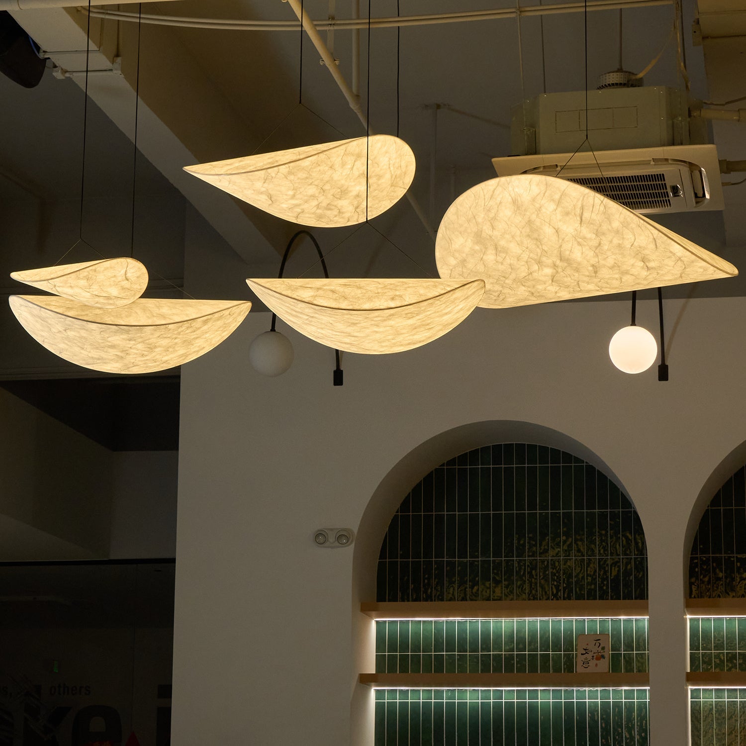Hanglamp Minimalistisch met Wolkvormige Kap en Geïntegreerde LED