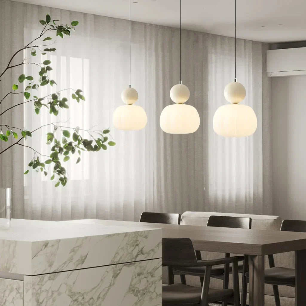 Hanglamp Modern met Bol Diffuser en Metalen Accent