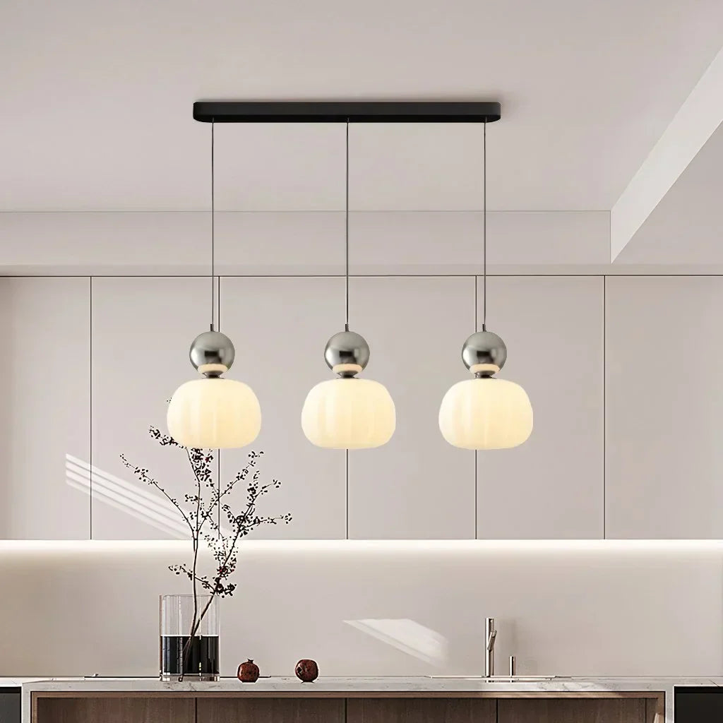 Hanglamp Modern met Bol Diffuser en Metalen Accent