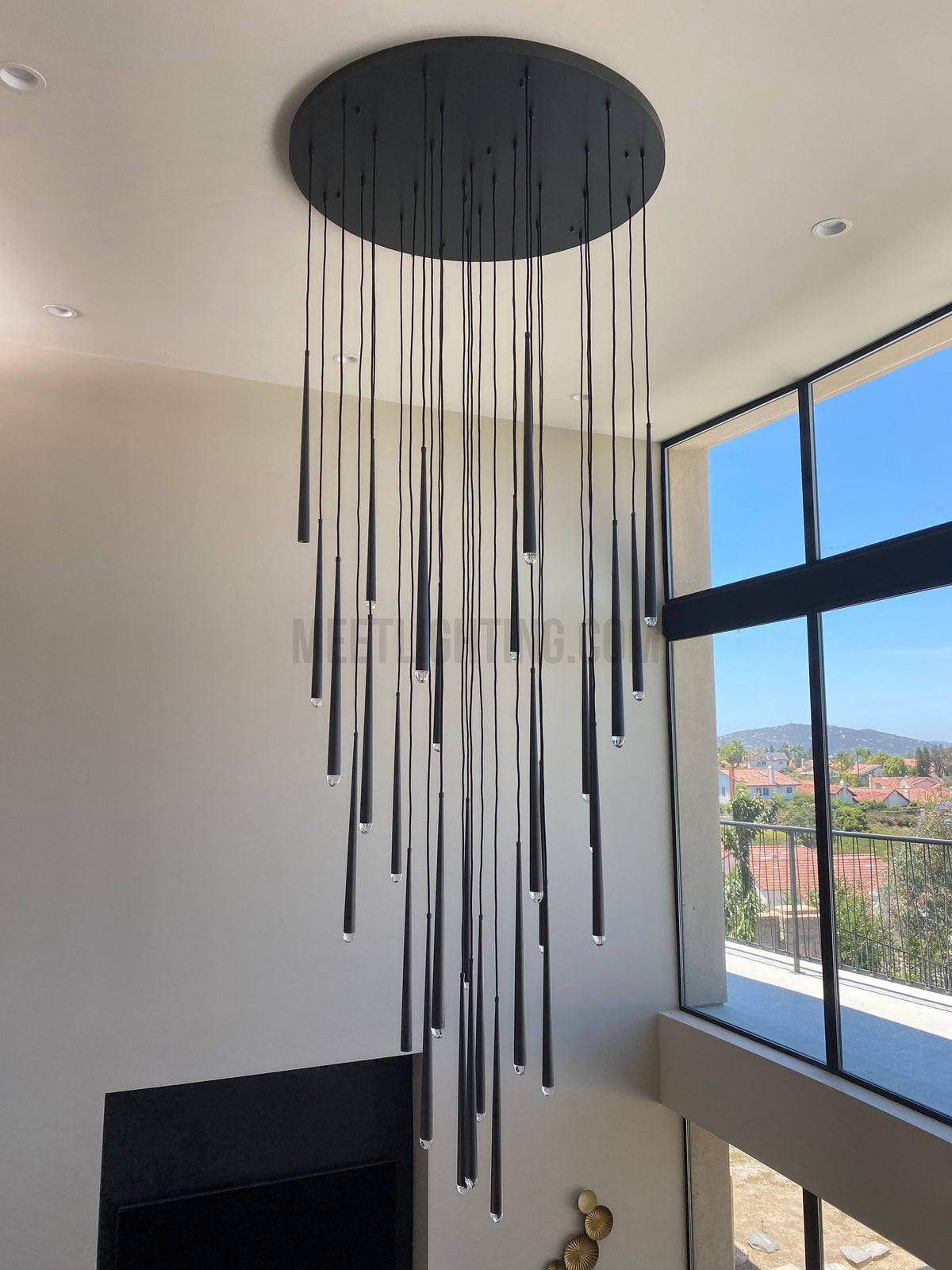 Hanglamp Modern met Cilindrische Buizen en Ronde Plafondrozet voor Hoge Plafonds
