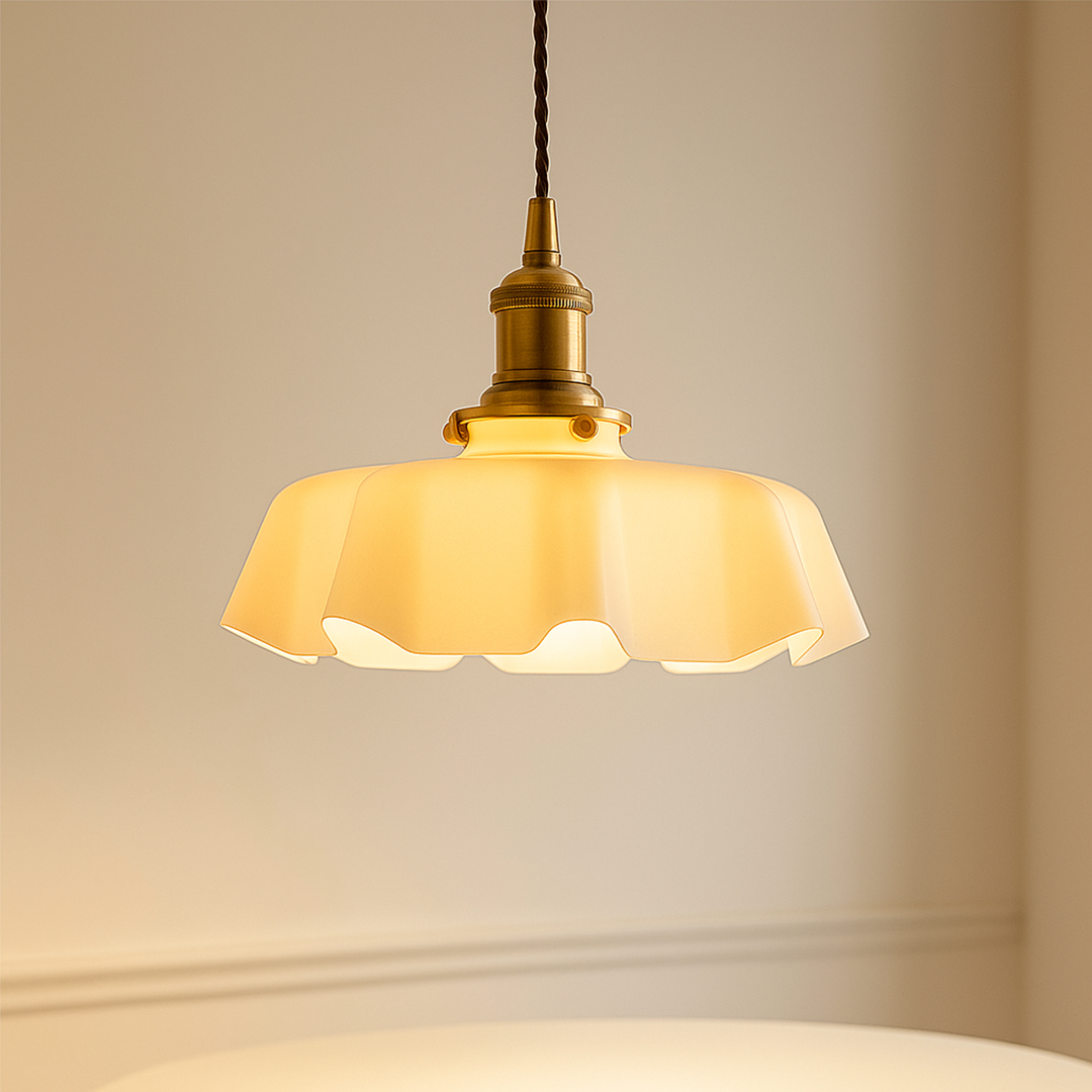 Hanglamp Retro met Bloemenrand en Messing Fitting