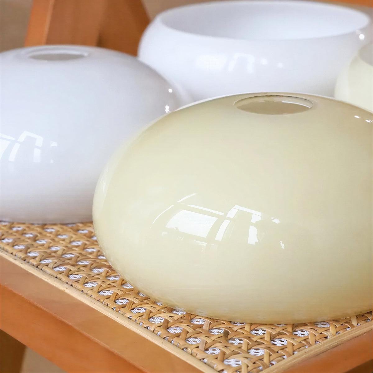 Hanglamp Retro met Glazen Kappen en Messing Armen voor Eetkamer