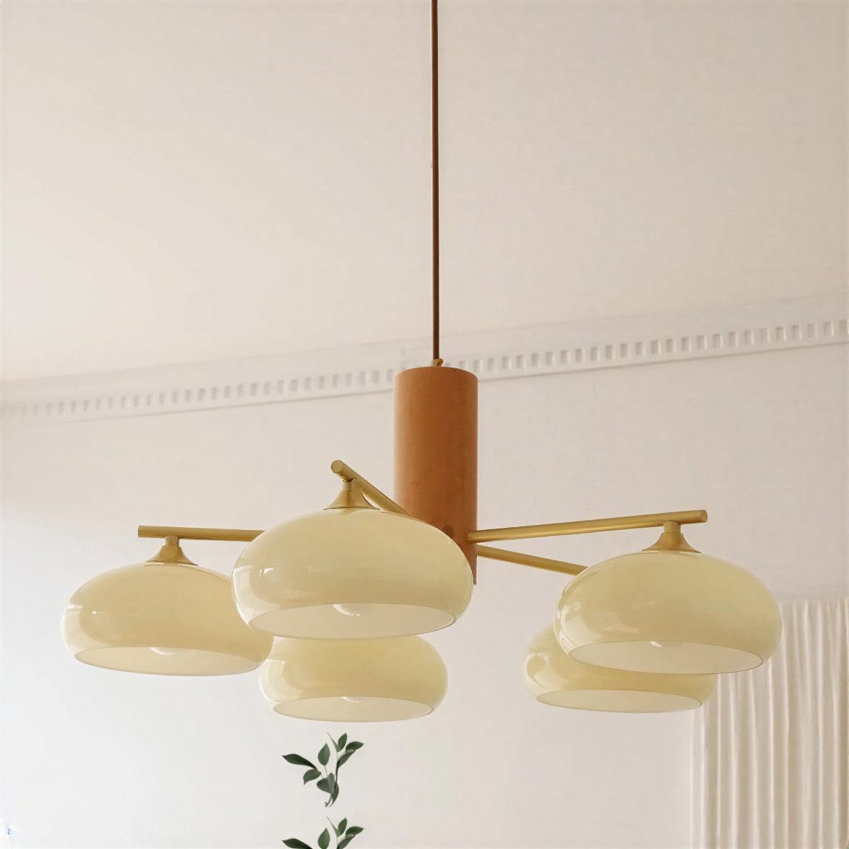 Hanglamp Retro met Glazen Kappen en Messing Armen voor Eetkamer