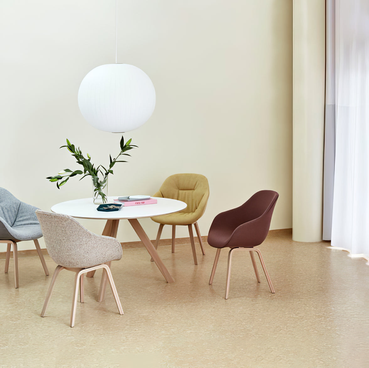 Hanglamp Scandinavisch met Geometrisch Draadframe en Zijden Kap