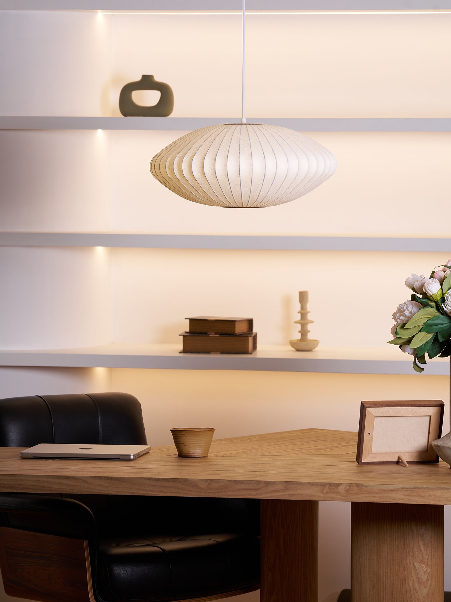 Hanglamp Scandinavisch met Geometrisch Draadframe en Zijden Kap