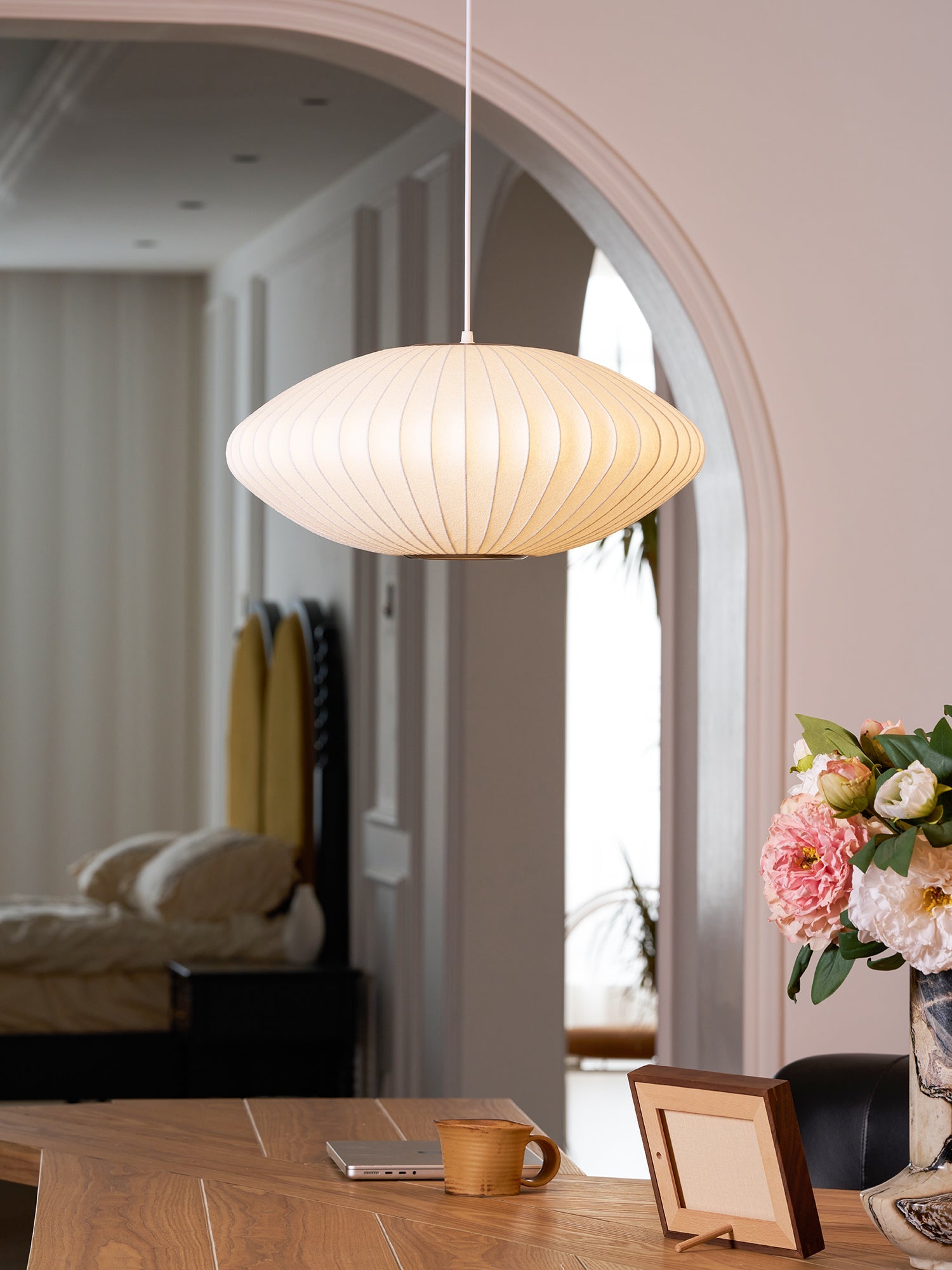 Hanglamp Scandinavisch met Geometrisch Draadframe en Zijden Kap