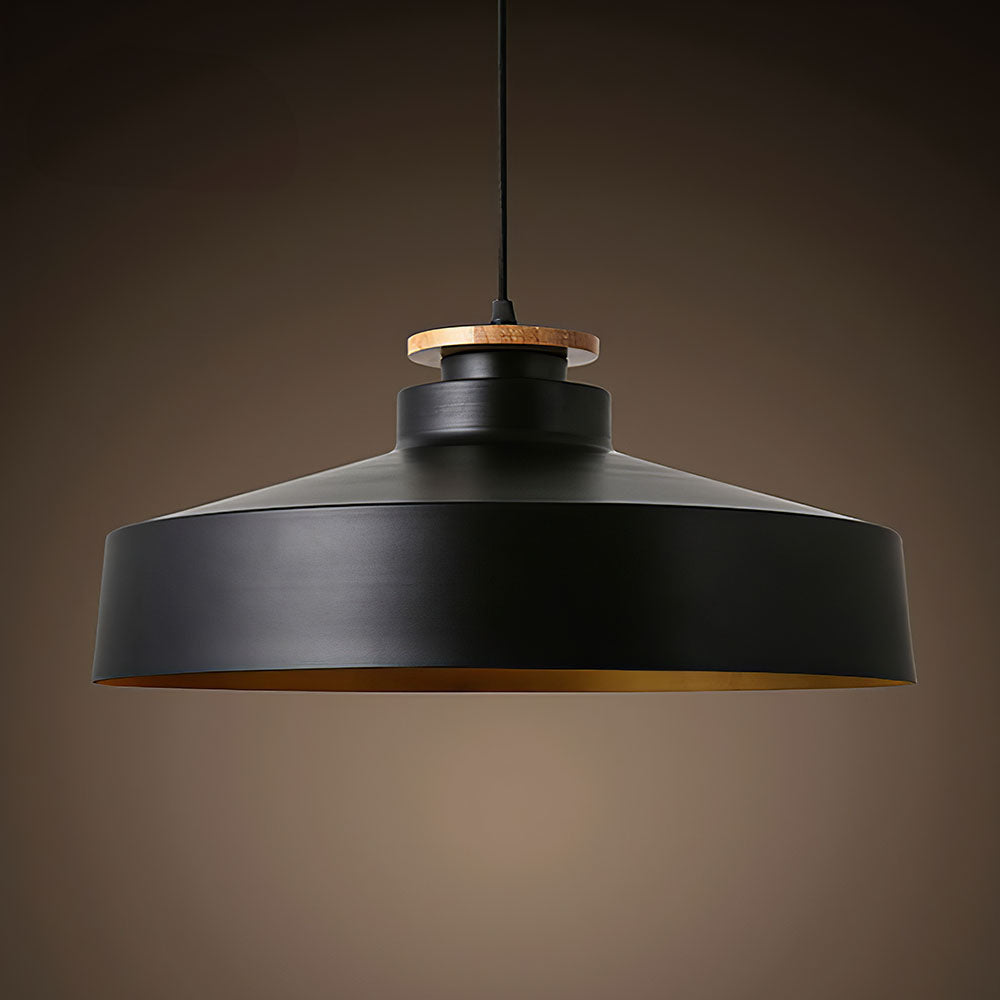 Hanglamp Scandinavisch met Houten Detail en Metalen Kap