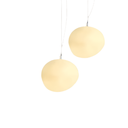 Hanglamp Scandinavisch met Organische Kiezelsteenvorm en Melkglas Kap