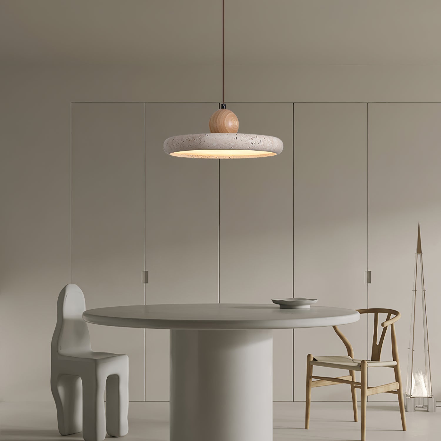 Hanglamp Scandinavisch met Ronde Travertijn Kap en Houten Bol