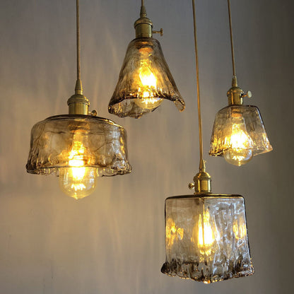 Hanglamp Vintage met Amberkleurig Waterglas Kap en Messing Fitting