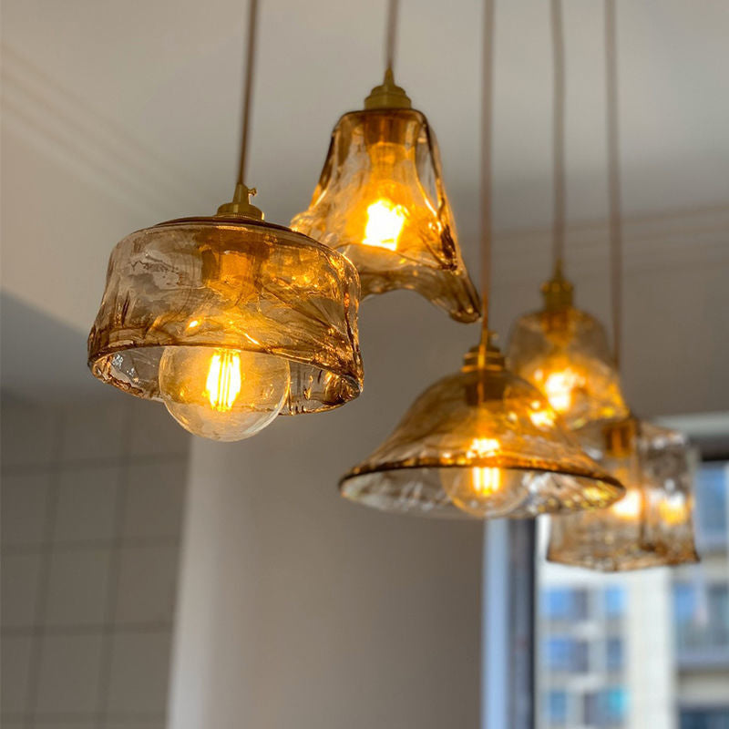 Hanglamp Vintage met Amberkleurig Waterglas Kap en Messing Fitting