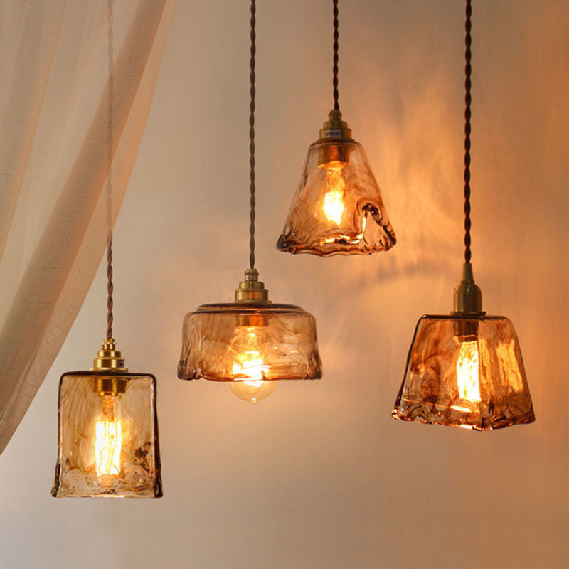 Hanglamp Vintage met Amberkleurig Waterglas Kap en Messing Fitting