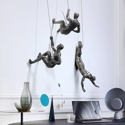 Klimmende Wandsculptuur Figuren aan Touw voor Wanddecoratie