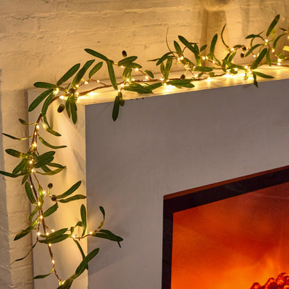 Kunstplant Slinger met LED Lampjes en Olijftak Bladeren