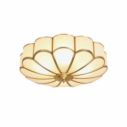 Plafondlamp Art Deco met Bloemblaadjes Kap en Messing Rand
