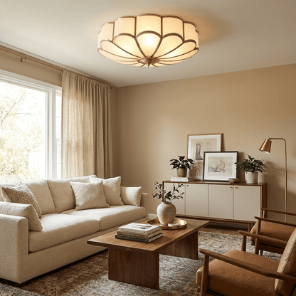 Plafondlamp Art Deco met Bloemblaadjes Kap en Messing Rand