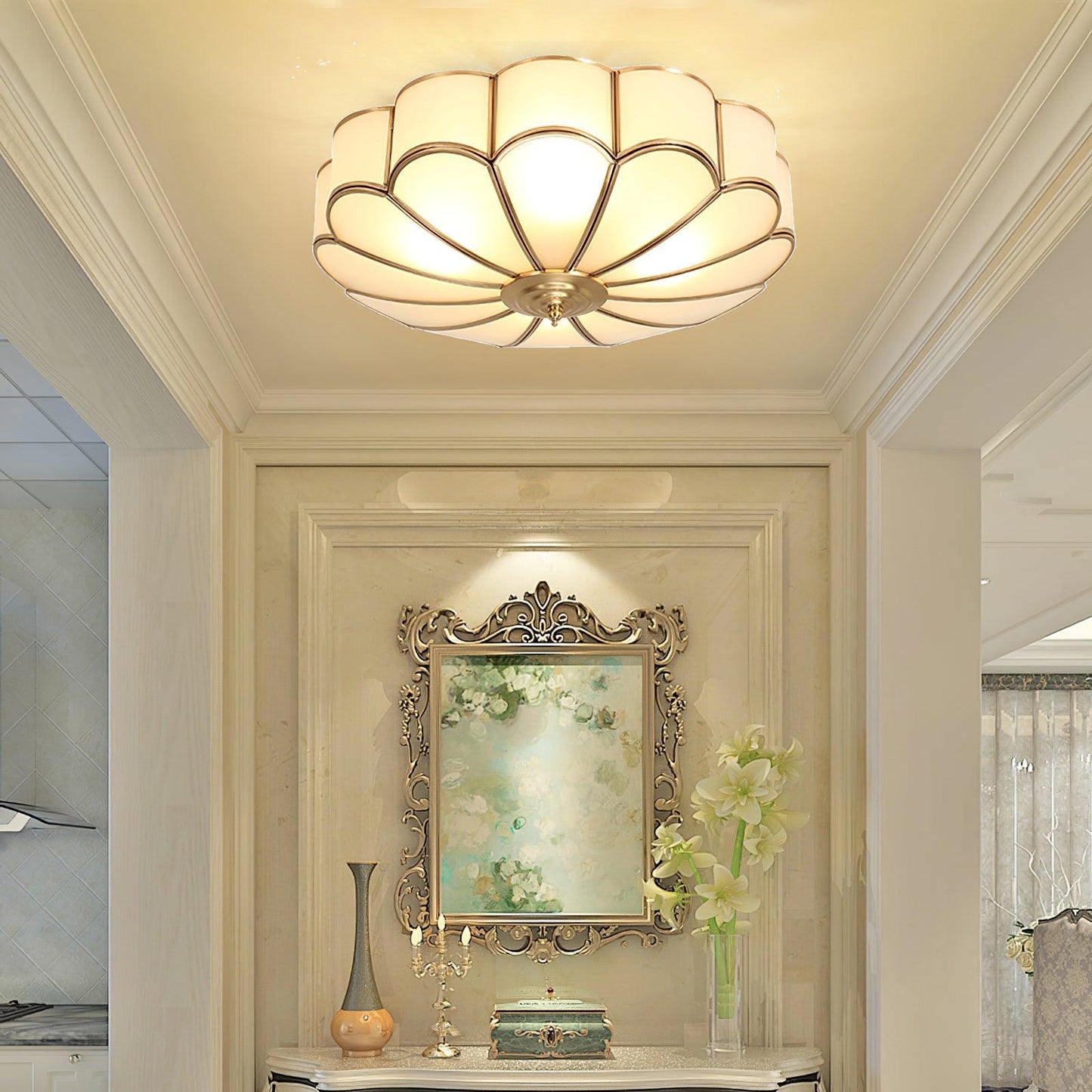 Plafondlamp Art Deco met Bloemblaadjes Kap en Messing Rand