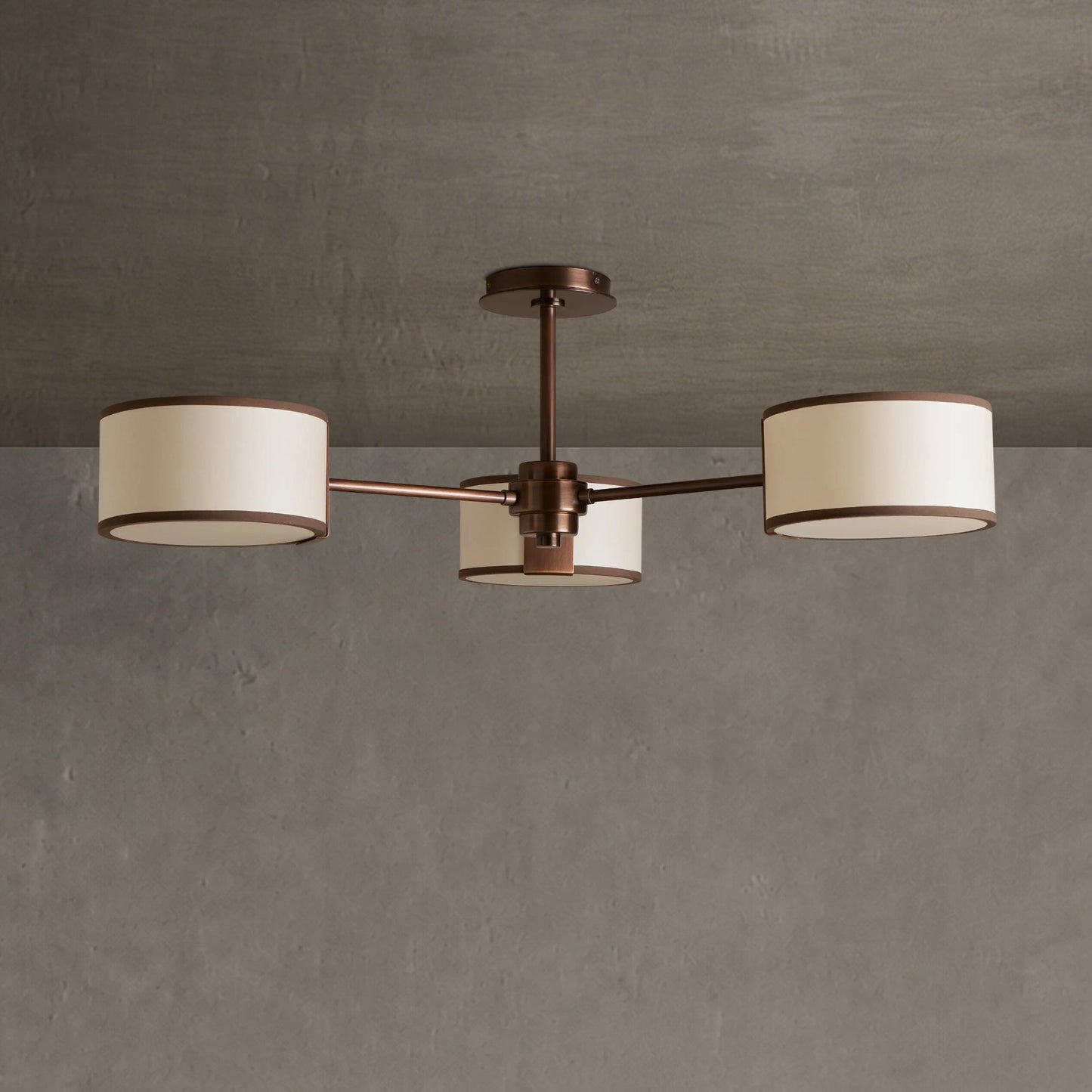 Plafondlamp Modern met Drie Cilindervormige Kappen en Stalen Frame