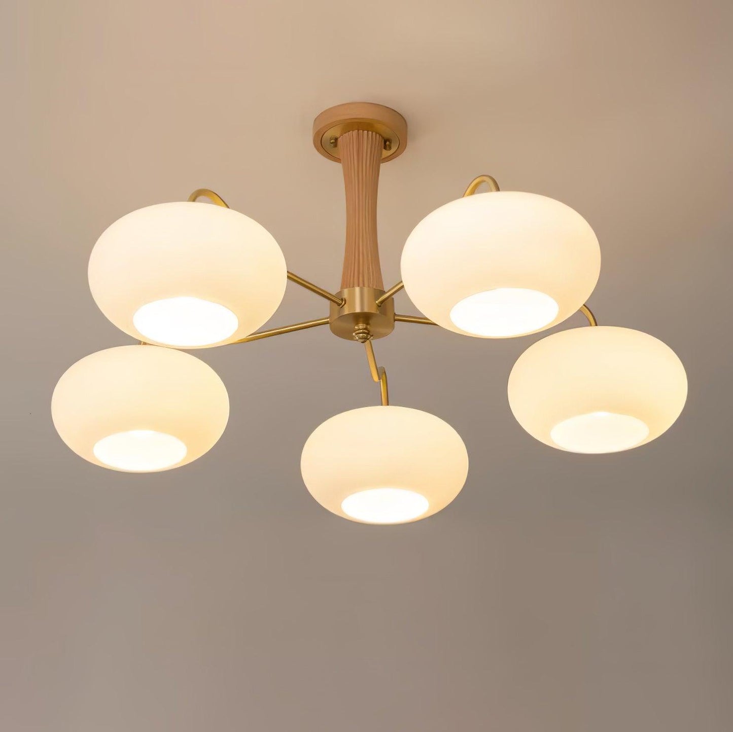 Plafondlamp Retro met Glazen Kappen en Messing Armen