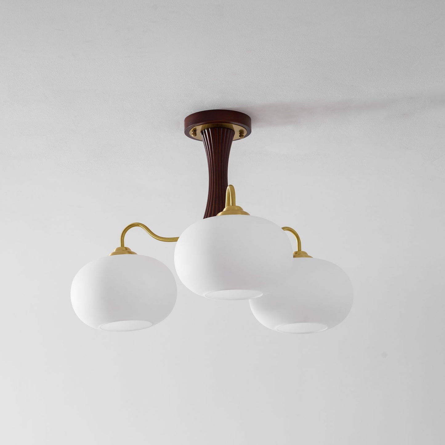 Plafondlamp Retro met Glazen Kappen en Messing Armen