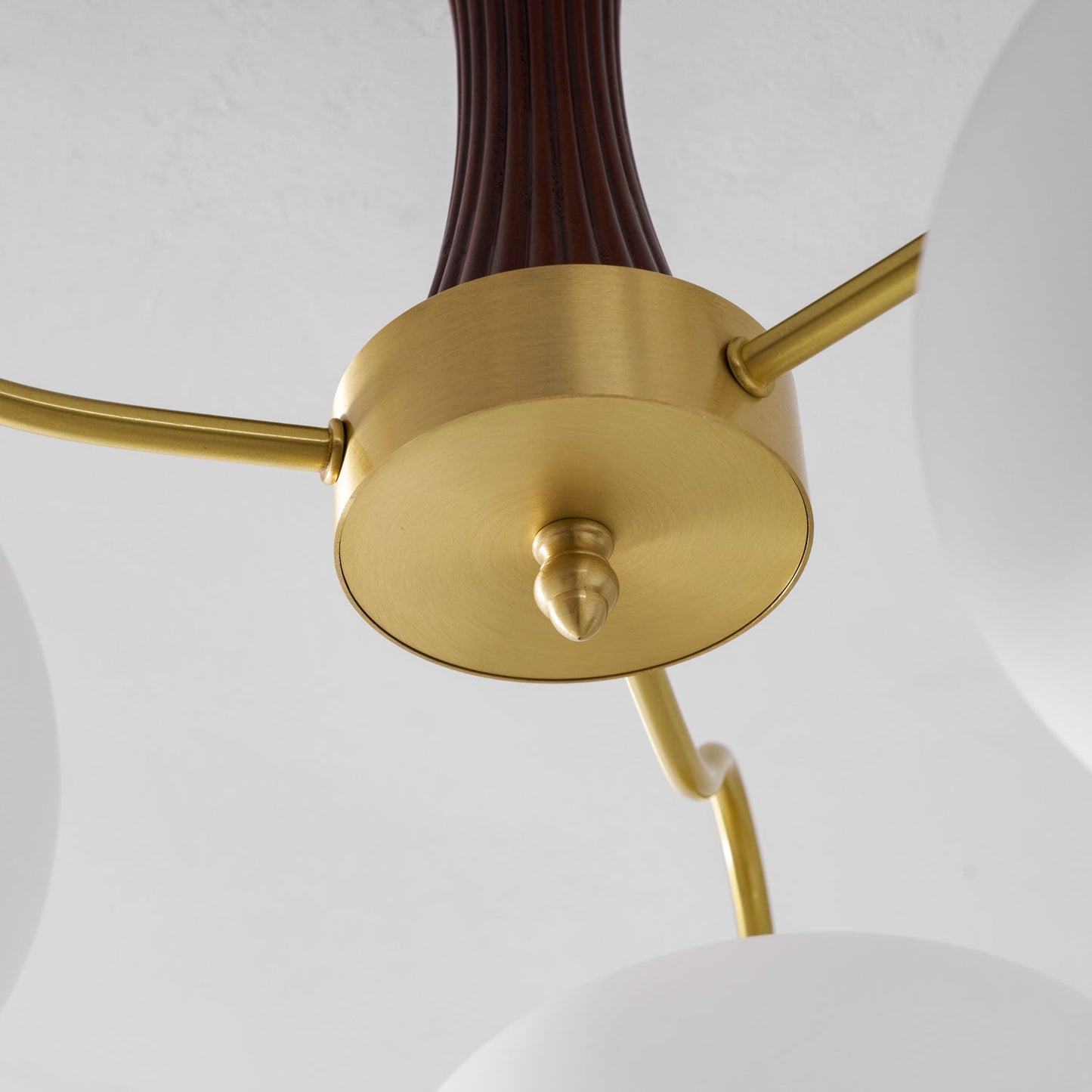 Plafondlamp Retro met Glazen Kappen en Messing Armen