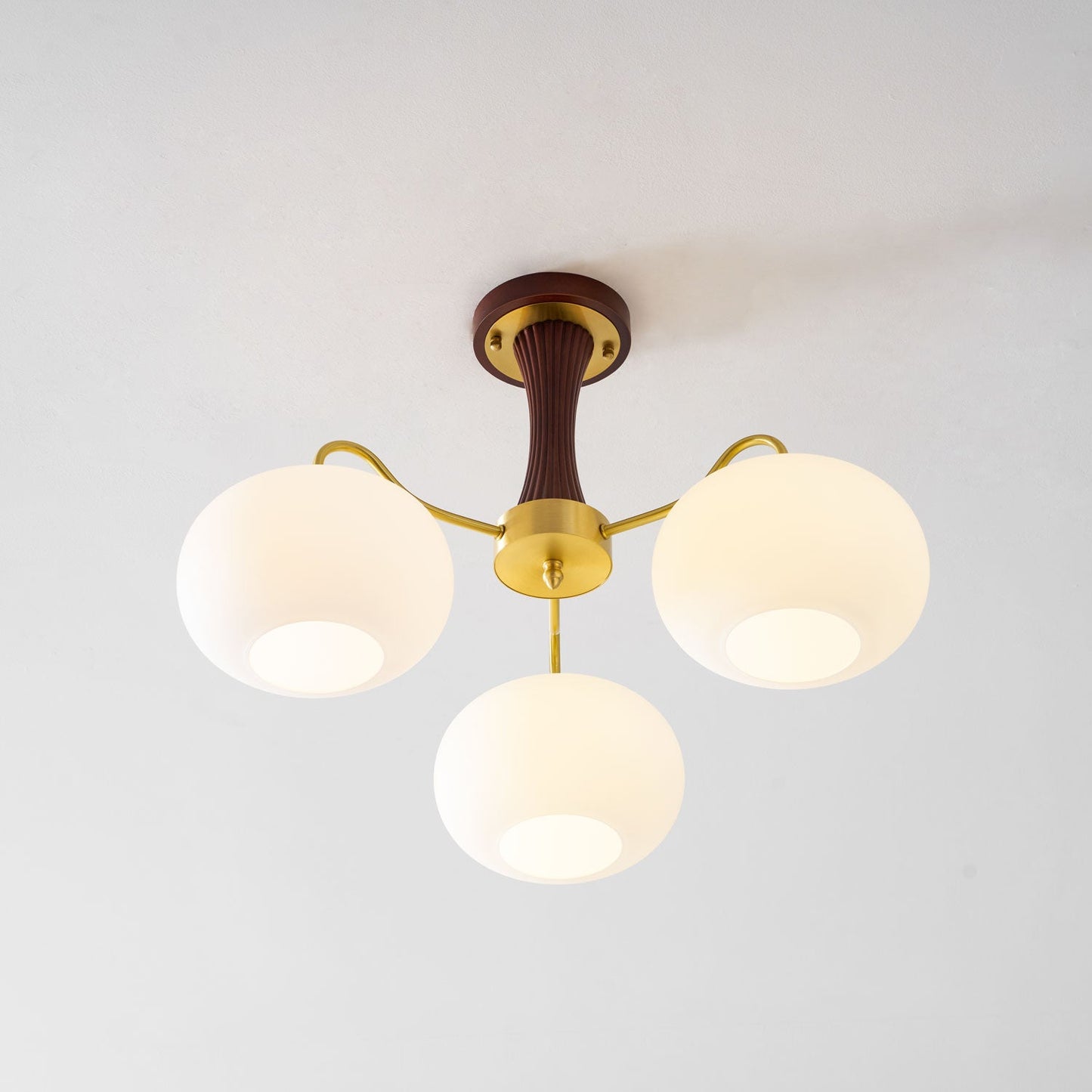 Plafondlamp Retro met Glazen Kappen en Messing Armen
