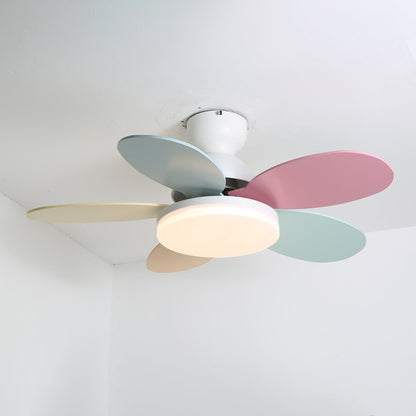 Plafondventilator met Lamp Bloembladdesign DC Motor 6 Snelheden
