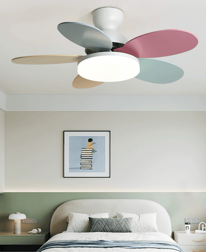 Plafondventilator met Lamp Bloembladdesign DC Motor 6 Snelheden