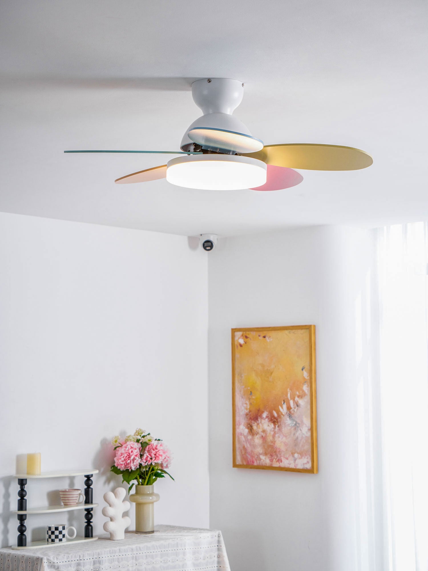 Plafondventilator met Lamp Bloembladdesign DC Motor 6 Snelheden