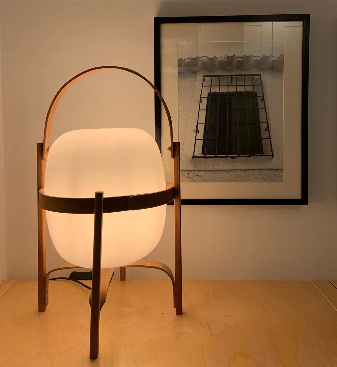 Tafellamp Lantaarn Scandinavisch met Glazen Bol en Houten Frame