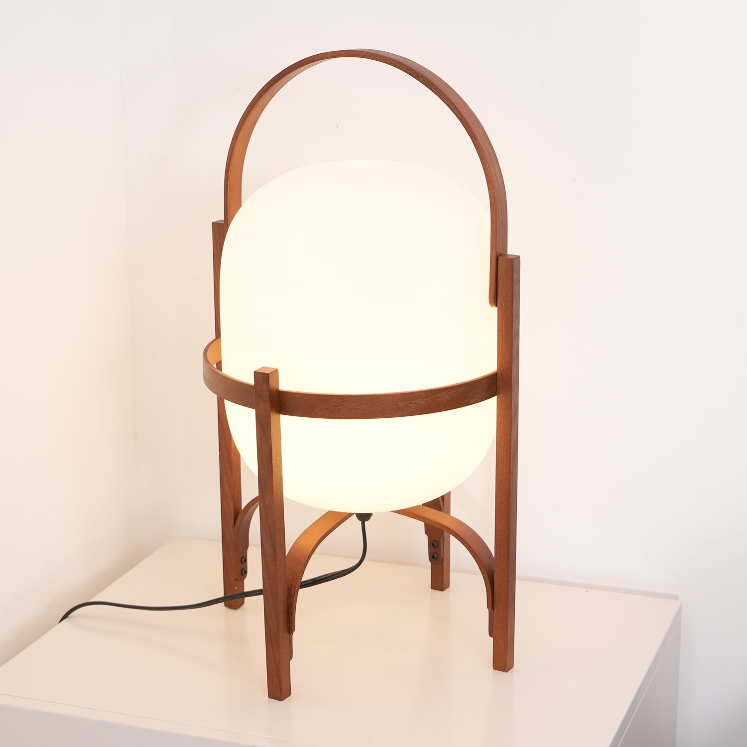 Tafellamp Lantaarn Scandinavisch met Glazen Bol en Houten Frame