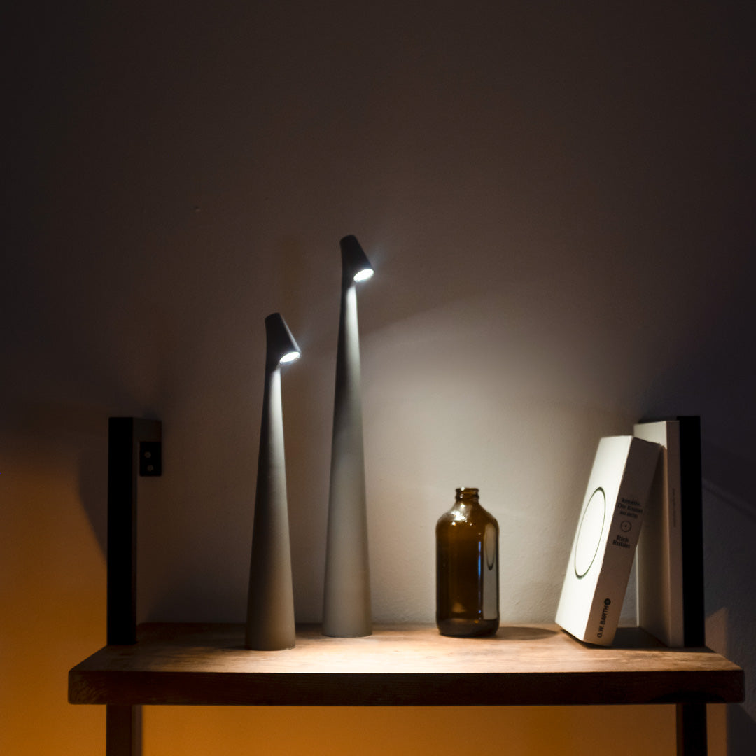 Tafellamp Minimalistisch LED Draadloos Dimbaar met Kantelbare Kap
