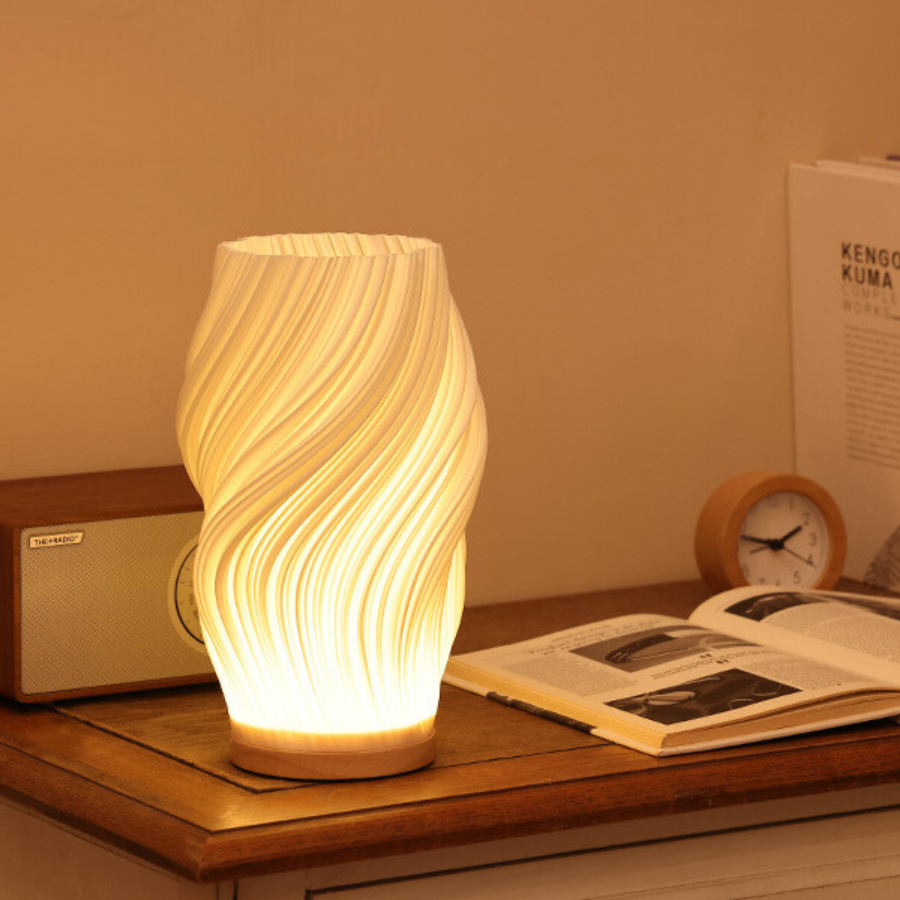 Tafellamp Scandinavisch met Golvende Kap en Dimbare LED Verlichting