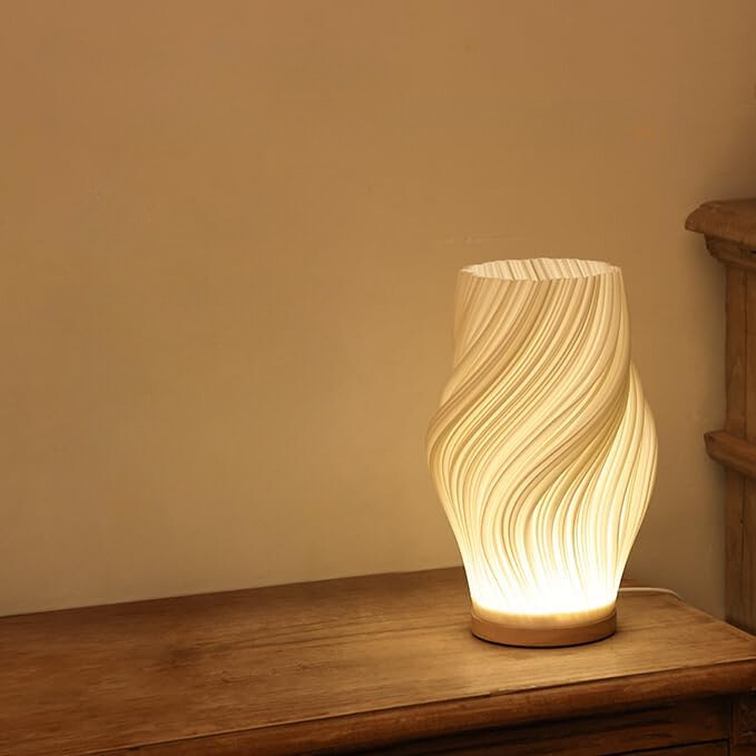 Tafellamp Scandinavisch met Golvende Kap en Dimbare LED Verlichting