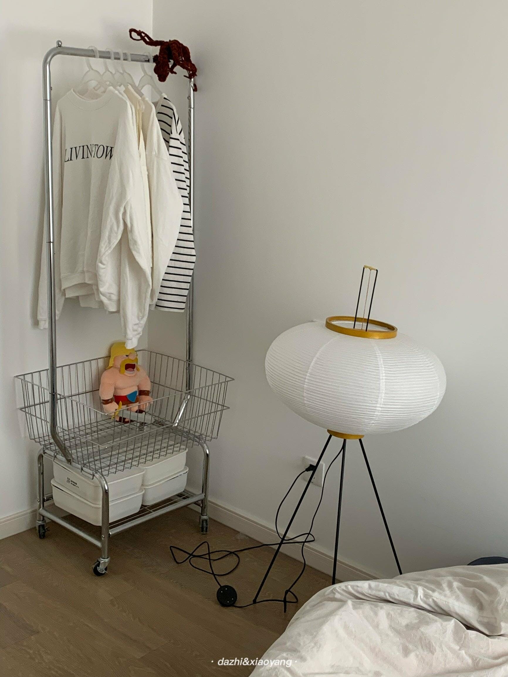 Vloerlamp Japandi Stijl met Rijstpapieren Kap en Driepoot Statief
