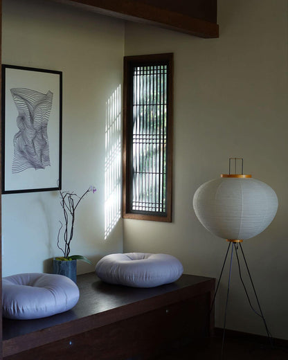 Vloerlamp Japandi Stijl met Rijstpapieren Kap en Driepoot Statief